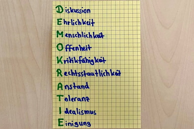 Neuer "Entwurf" zum Thema Demokratie